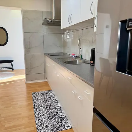 - Simple & Modern بادبورغ